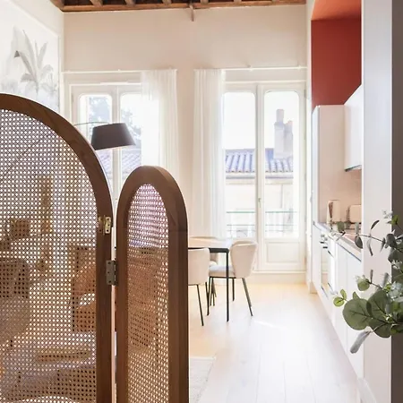 D'architecte Au Marche